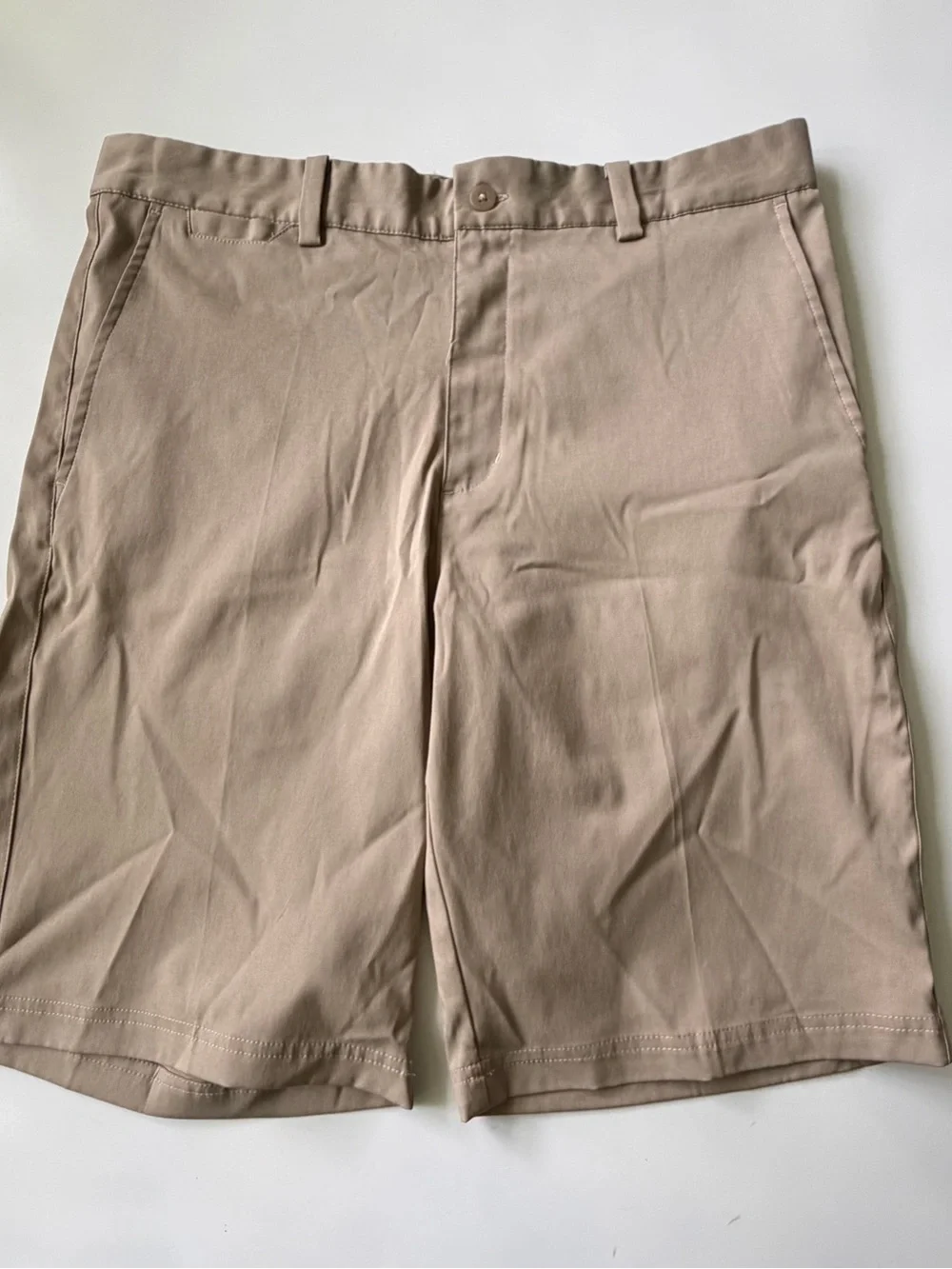 Men's Nike Golf Tour Performance Dri-Fit in Khaki shorts Size 32